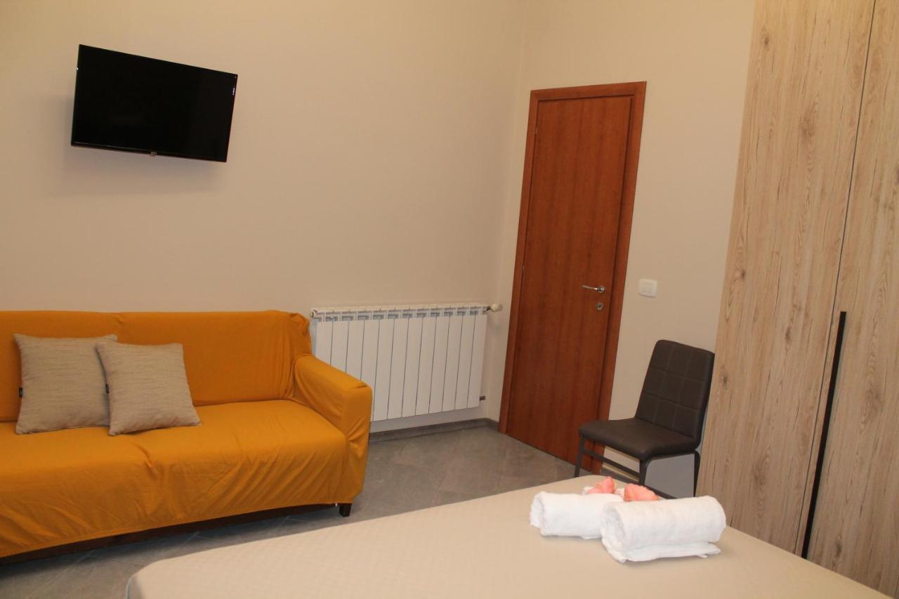 Apartments " Le Ginestre" Acireale Dış mekan fotoğraf