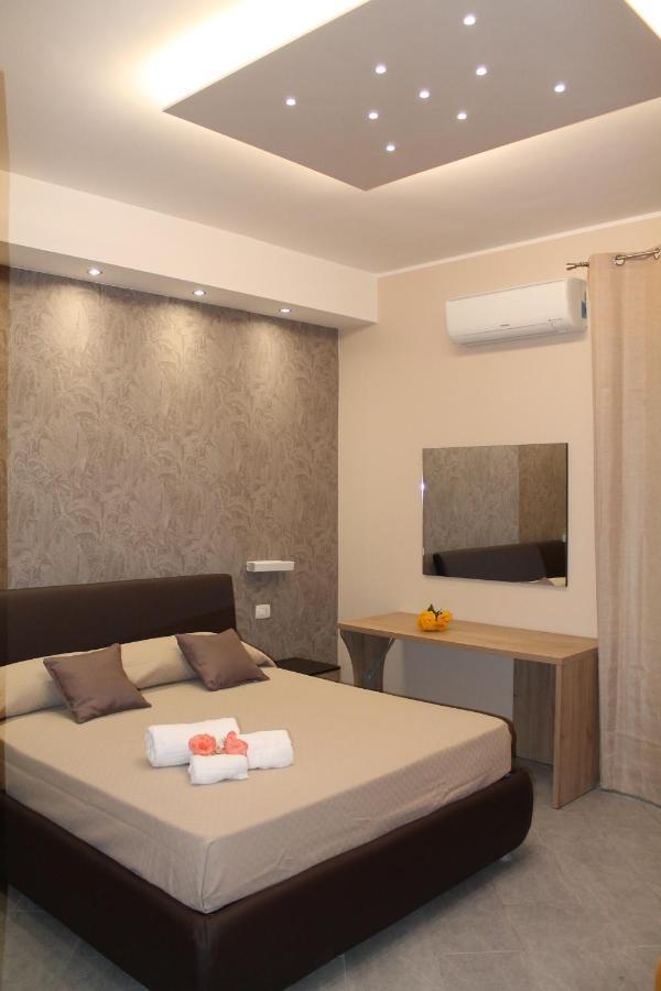 Apartments " Le Ginestre" Acireale Dış mekan fotoğraf